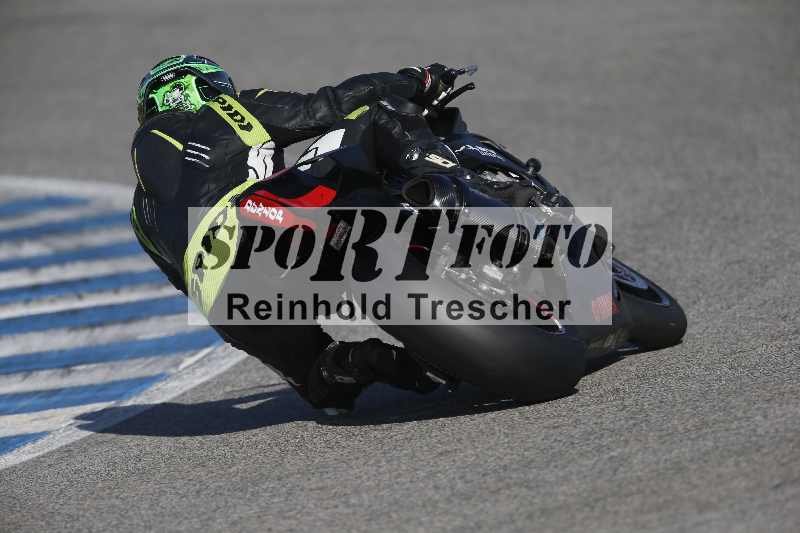 /Archiv-2024/02 29.01.-02.02.2024 Moto Center Thun Jerez/Gruppe schwarz-black/backside